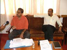 LVV Minister Geetapersad Gangaram Panday en regiowest coordinator Jagnanan Ganpat