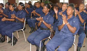 55 rekruten zijn toegelaten tot de opleiding die gisteren van start is gegaan in Nickerie.-.
